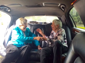The happy reunion of best friends for 92 years