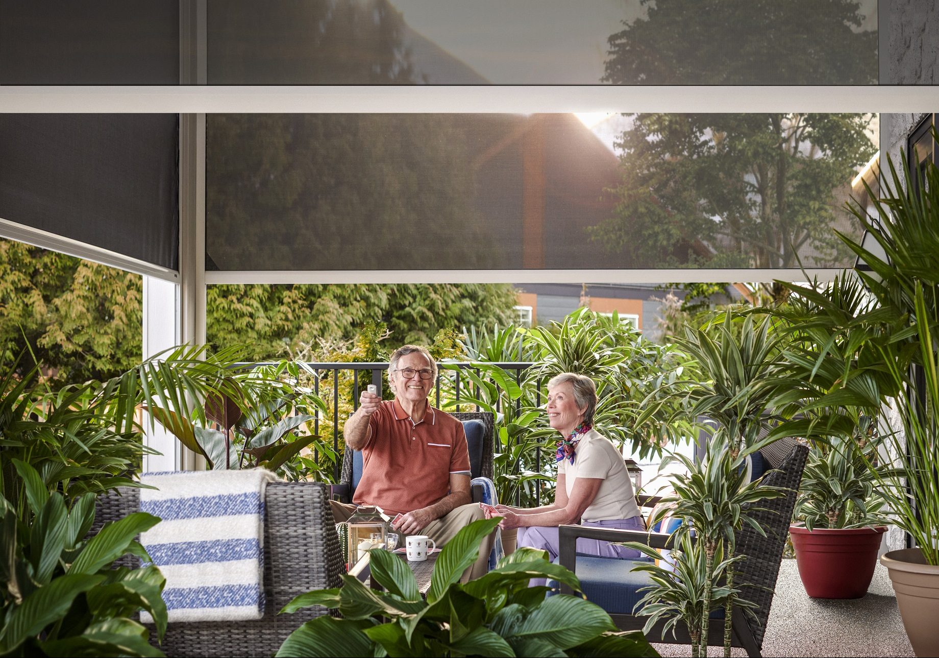 Installing an Outdoor Retractable Screen - Exmark's Backyard Life
